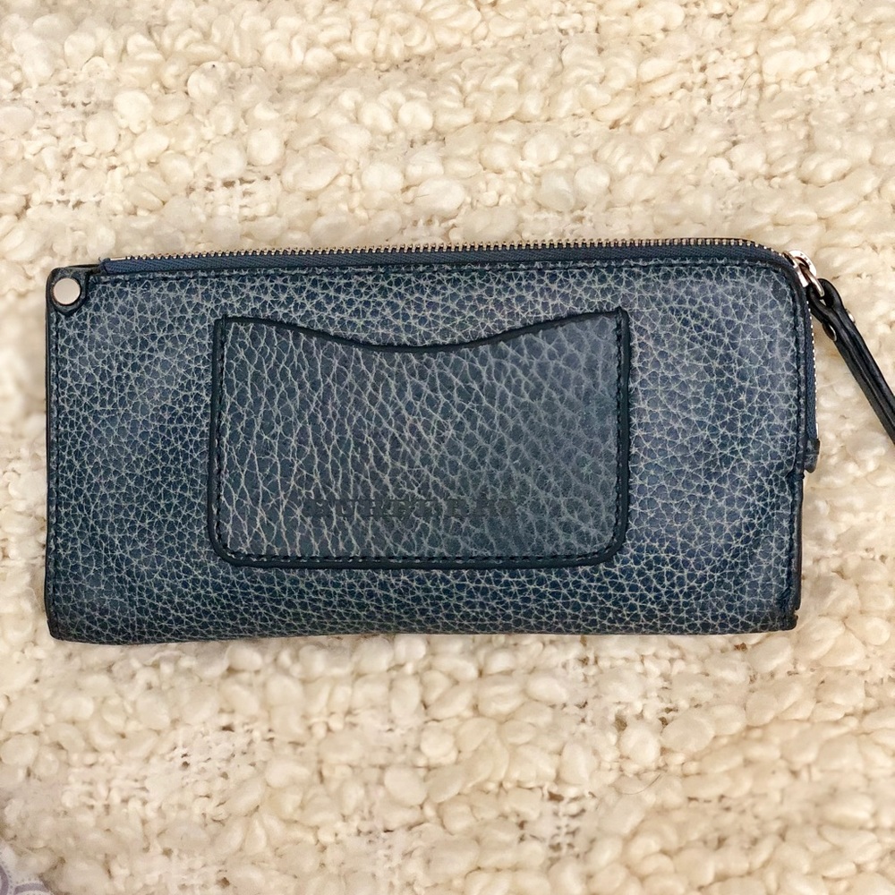 Women’s Burberry Wallet (blue)